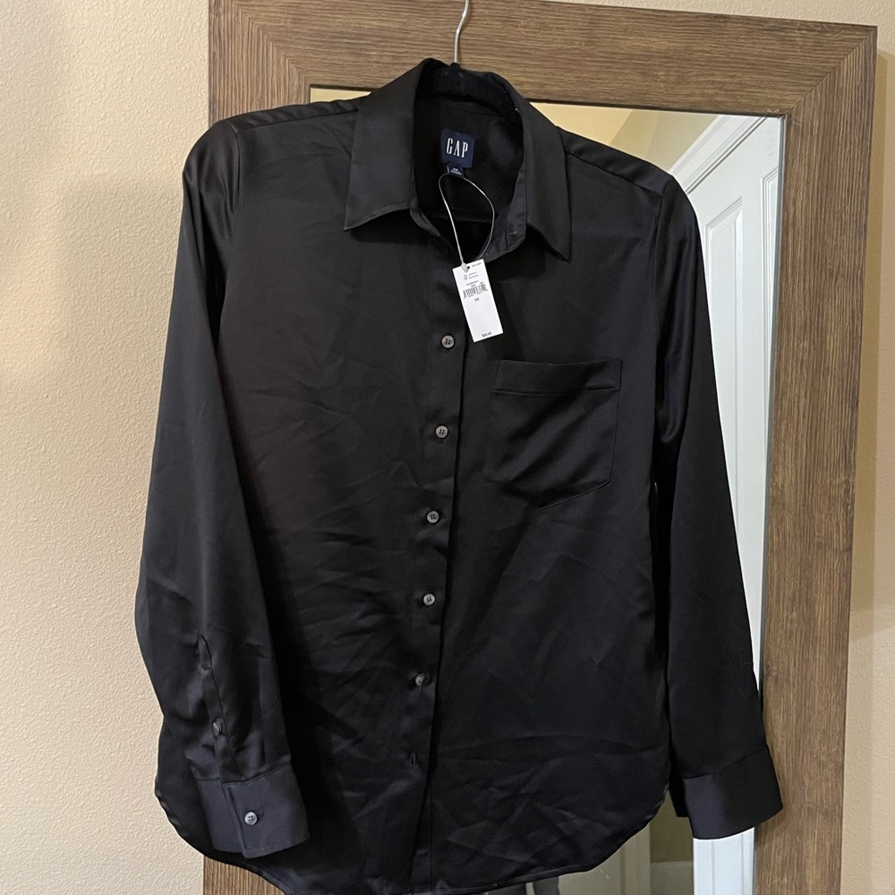 Women’s satin button up